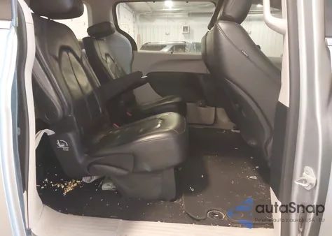 2019 Chrysler Pacifica Touring L из США, поврежденный, VIN 2C4RC1BG7KR547984